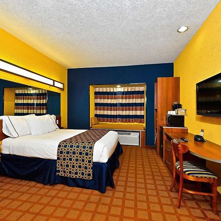 Microtel Inn & Suites By Wyndham New Braunfels I-35 Εξωτερικό φωτογραφία