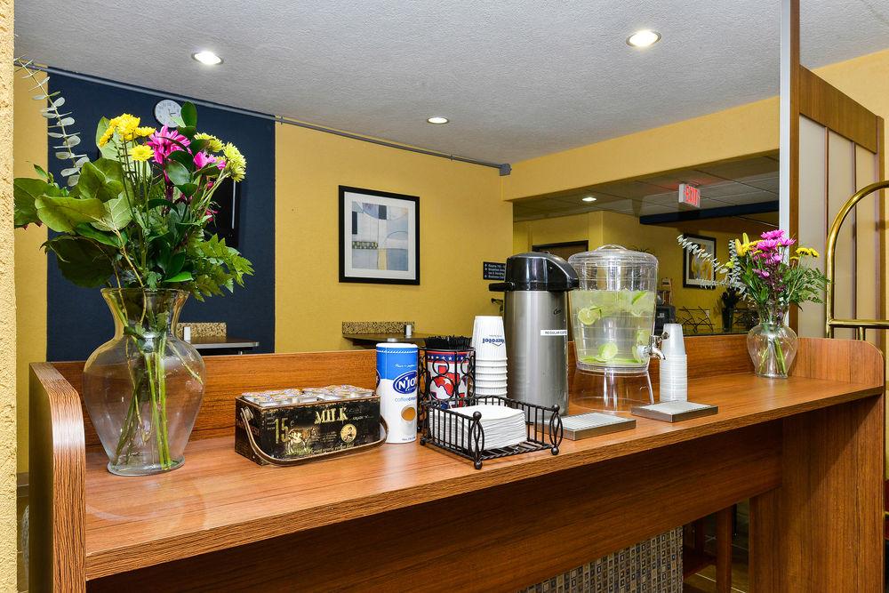 Microtel Inn & Suites By Wyndham New Braunfels I-35 Εξωτερικό φωτογραφία