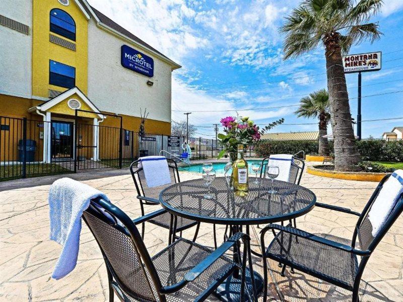 Microtel Inn & Suites By Wyndham New Braunfels I-35 Εξωτερικό φωτογραφία