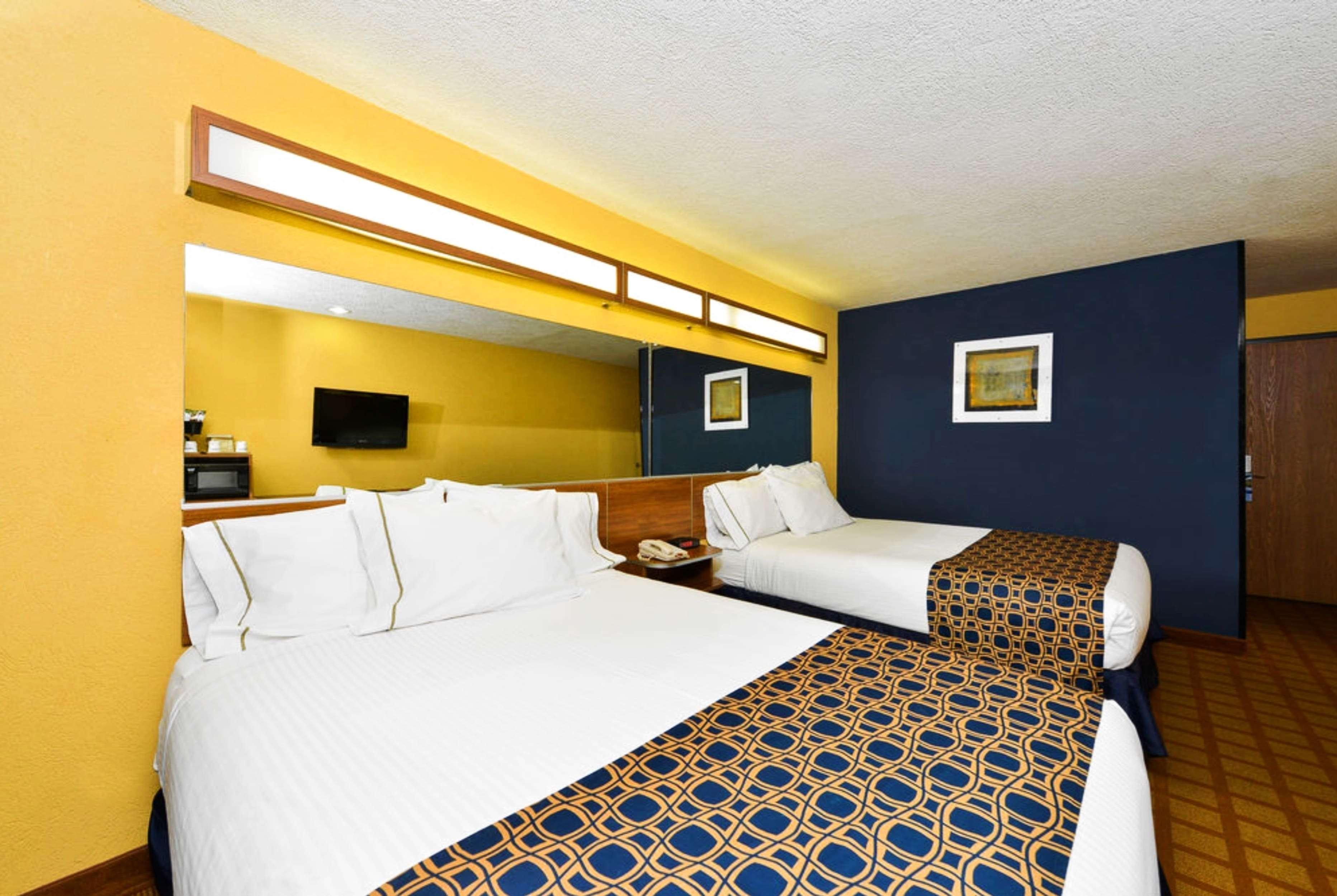 Microtel Inn & Suites By Wyndham New Braunfels I-35 Εξωτερικό φωτογραφία