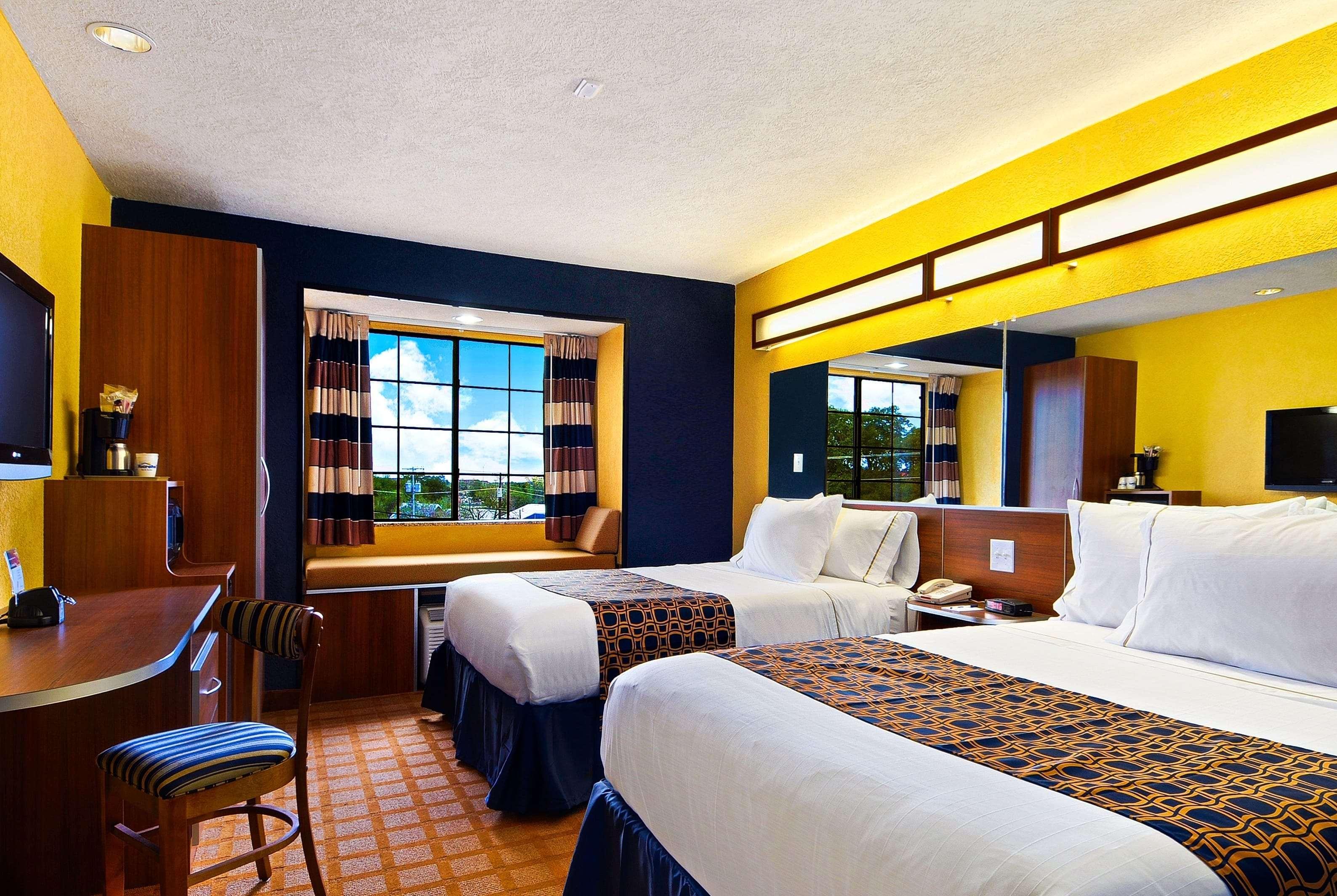 Microtel Inn & Suites By Wyndham New Braunfels I-35 Εξωτερικό φωτογραφία