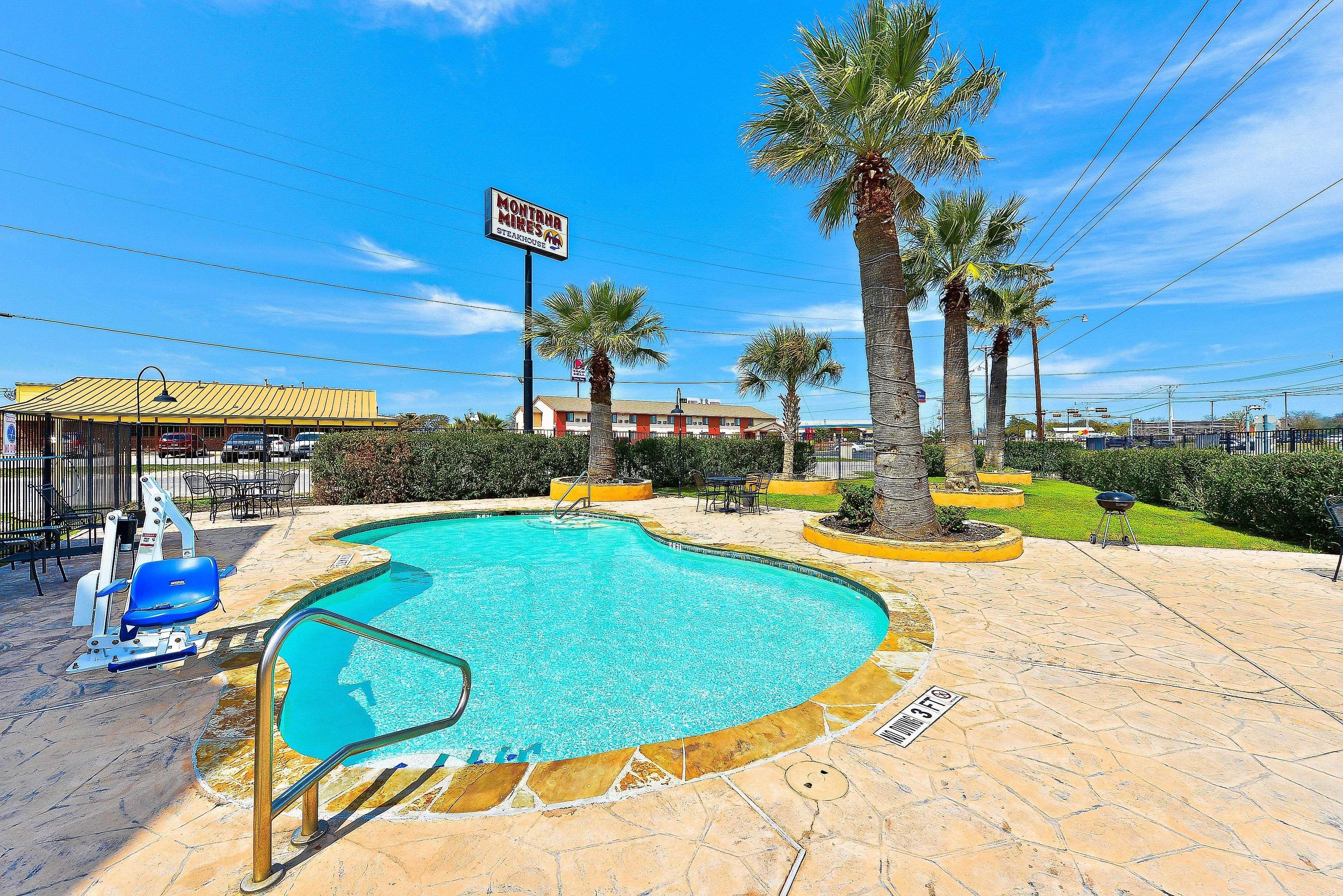 Microtel Inn & Suites By Wyndham New Braunfels I-35 Εξωτερικό φωτογραφία